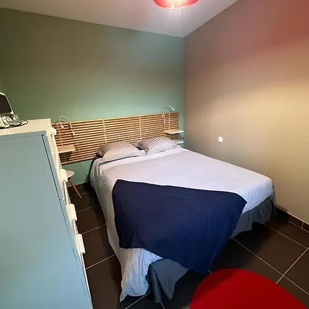 Pansiyon Le De Vasconia Muret